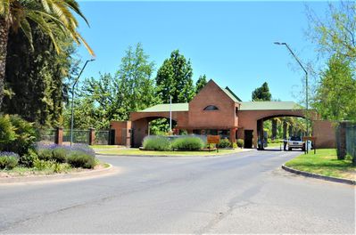Principal view